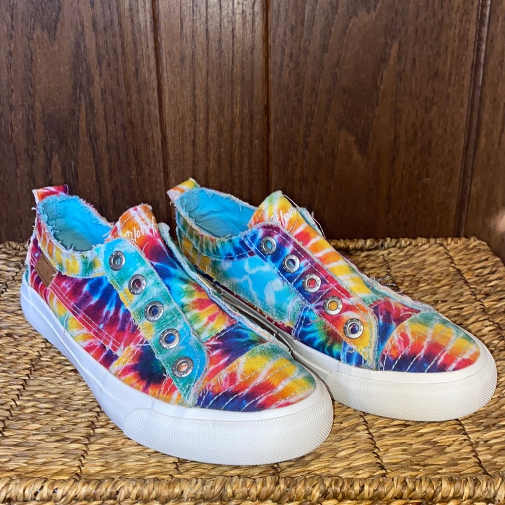 Blowfish Malibu Women's Play Slip On Sneaker